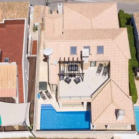 Praia Da Luz 25 By Destination Algarve